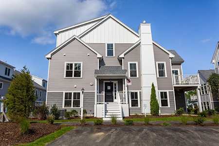 1 Brackenfern Plymouth, MA 02360