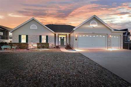 20 Catamaran Drive Lake St Louis, MO 63367