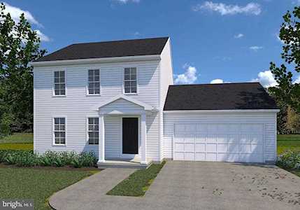 1806 Fountain Rock Dr Dover, PA 17315