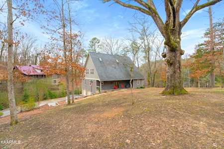 202 Spring View Dr Lenoir City, TN 37772