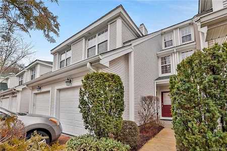 66 Lake Marie Lane Bedford Hills, NY 10507