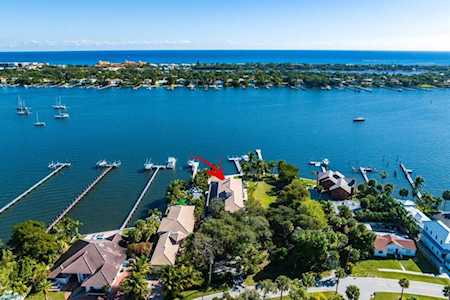 614 S Lake Drive Lantana, FL 33462