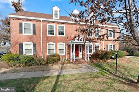 3201 Stafford St S #B2 Arlington, VA 22206
