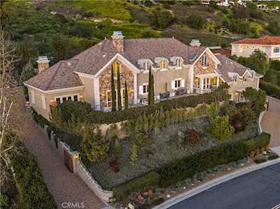 19051 Cerro Villa Dr Villa Park, CA 92861