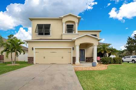915 Breakaway Trl Titusville, FL 32780