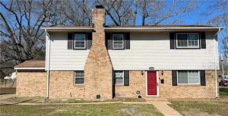 5260 Iowa Ave Norfolk, VA 23513