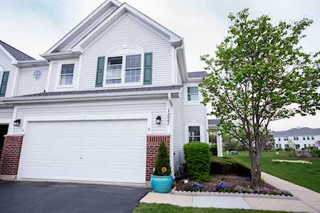 1227 Appaloosa Way Bartlett, IL 60103