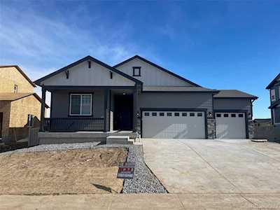 10540 Xanthia St Commerce City, CO 80640