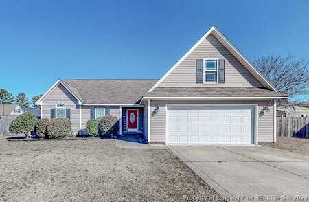 6045 Gallberry Farms Rd Hope Mills, NC 28348