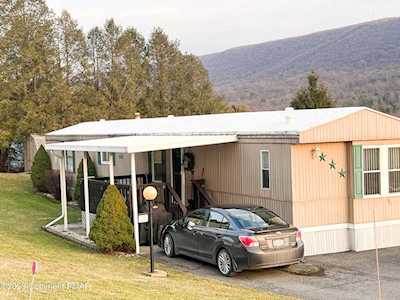 27 Hillside Place Kunkletown, PA 18058