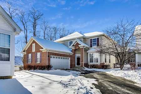 516 Savoy Ct Indian Creek, IL 60061