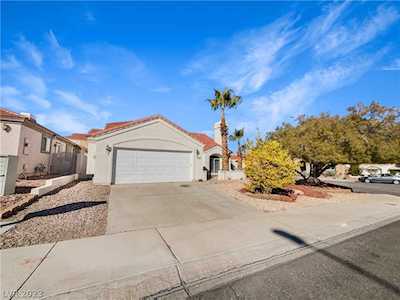 3029 Gulls Perch Dr Las Vegas, NV 89128