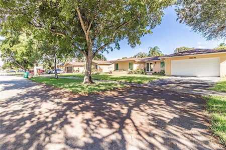 8408 SW 26th Pl Davie, FL 33328