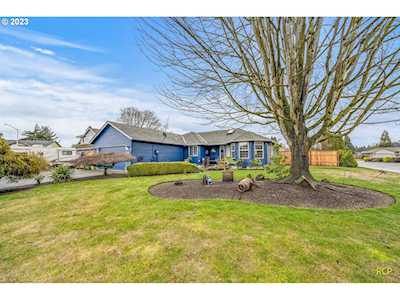 355 Tahoma CT Columbia City, OR 97018