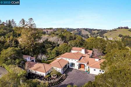 4174 Canyon Rd Lafayette, CA 94549