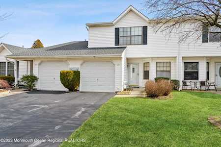 35 Mainsail Square Freehold, NJ 07728