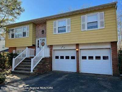 74 Sylvan Lake Blvd Bayville, NJ 08721