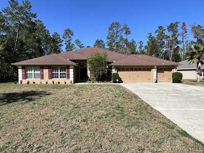 6 Tea Rose St Homosassa, FL 34446