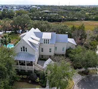1209 Smythe St Charleston, SC 29492