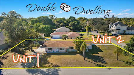 27639 Roslin Dr Bonita Springs, FL 34135
