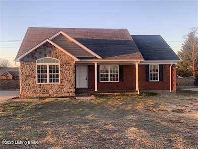 67 Cormans Crossing Blvd Coxs Creek, KY 40013