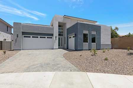 2943 S Sandstone Court Gilbert, AZ 85295