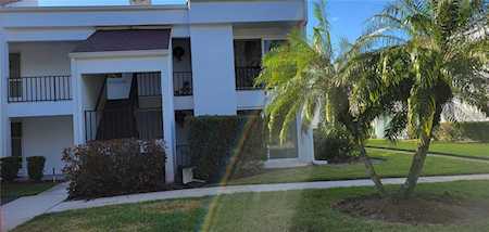 2060 Marilyn St #101 Clearwater, FL 33765