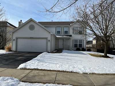 2797 Yellowstone Dr Aurora, IL 60503