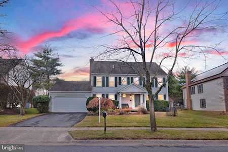 1006 Willowleaf Way Potomac, MD 20854