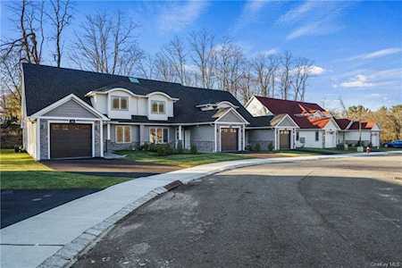 42 Dessau #22 Spring Valley, NY 10977