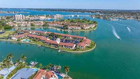 519 Plaza Seville Ct #37 Treasure Island, FL 33706