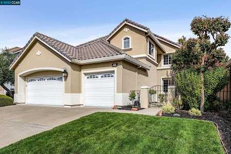 18 Volterra Ct Danville, CA 94526