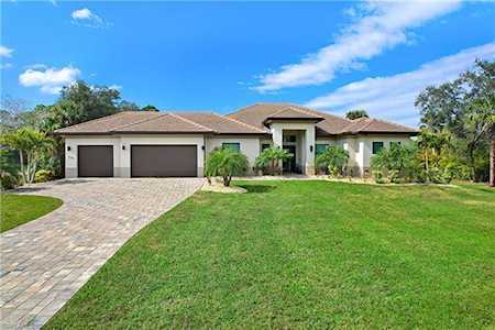 505 NW 7th St Naples, FL 34120