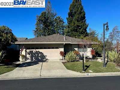 697 Paradise Valley Ct Danville, CA 94526