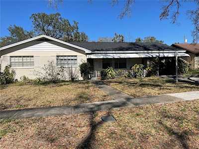 2509 Thornbrook PLACE Tampa, FL 33618