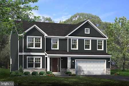 154 Phoebe Rd Port Matilda, PA 16870