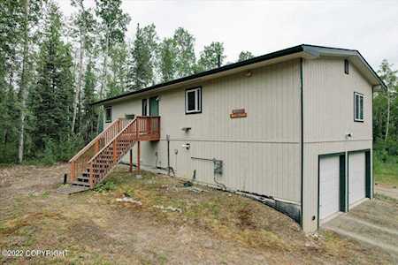 1280 N Linger Ln Wasilla, AK 99623
