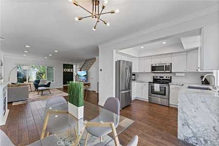 8396 Dory Dr Huntington Beach, CA 92646