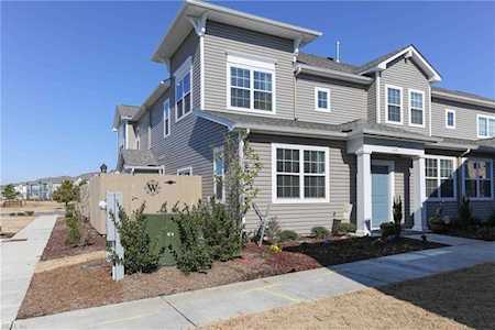 1716 Dresdon Ln Virginia Beach, VA 23456
