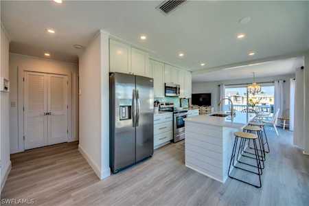 275 Bahia Via Fort Myers Beach, FL 33931