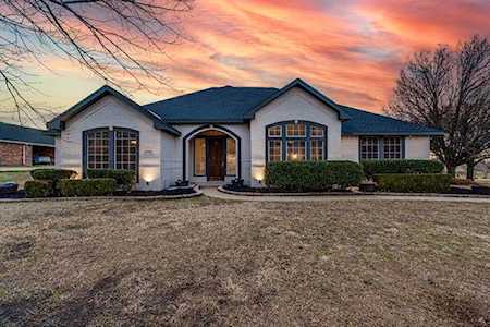 1310 E Highland Road Waxahachie, TX 75167