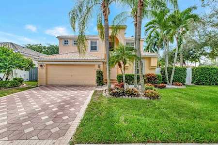 7624 Great Oak Drive Lake Worth, FL 33467