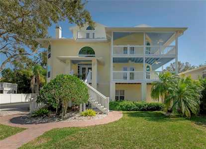 103 Peterson Ln Palm Harbor, FL 34683