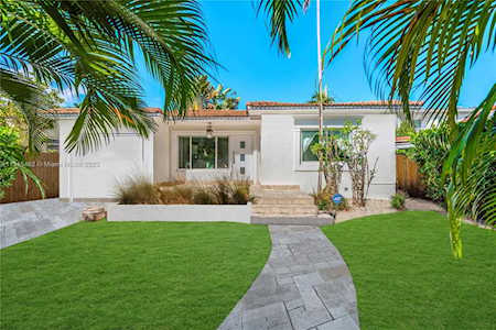 515 W 50th St Miami Beach, FL 33140