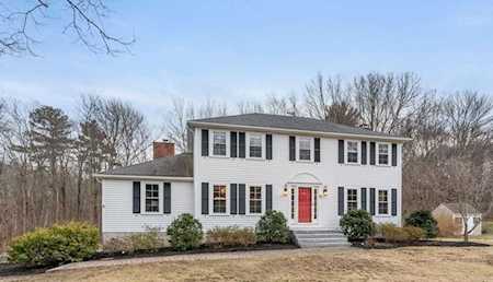 13 Teresa Rd Hopkinton, MA 01748