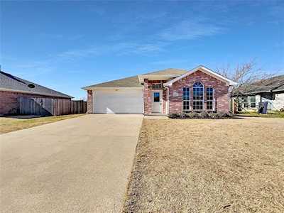 1213 Indian Wells Trail Midlothian, TX 76065