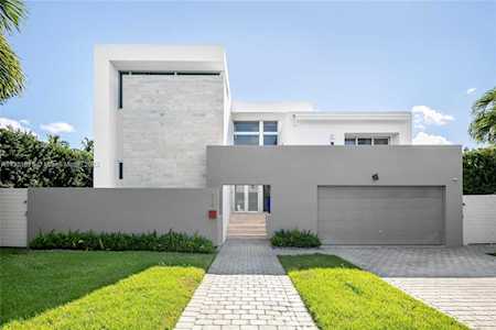 470 S Shore Dr Miami Beach, FL 33141