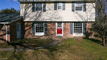 11547 Cherokee Ln Brecksville, OH 44141