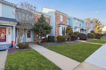 49 Chetwood Ct Hillsborough Twp., NJ 08844