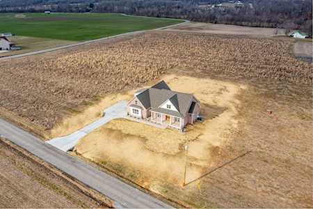 281 Aplin Branch Rd Cottontown, TN 37048